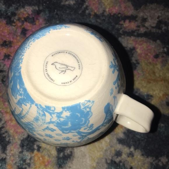 Anthropologie monogrammed letter E mug - Picture 7 of 9